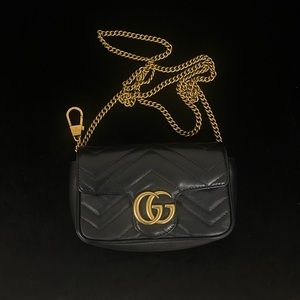 Gucci Marmont matelassé leather super mini bag